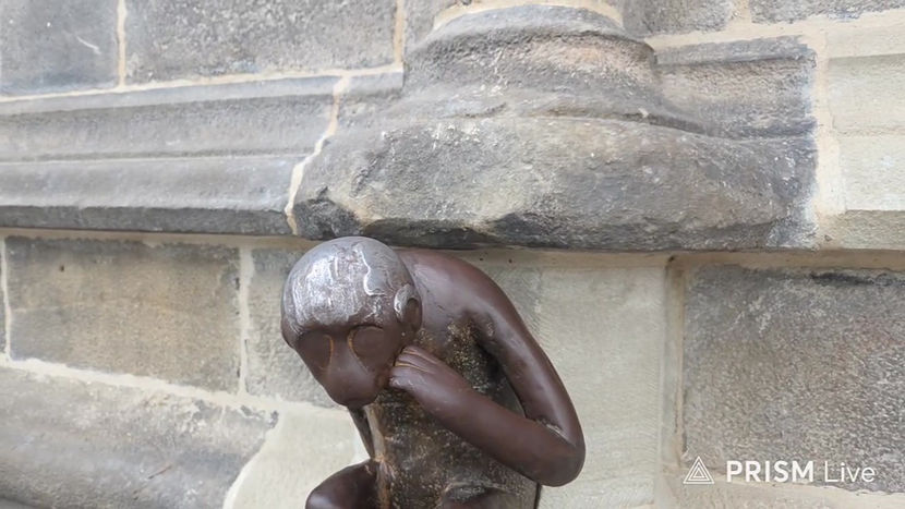 Statue du singe - Mons - Belgique